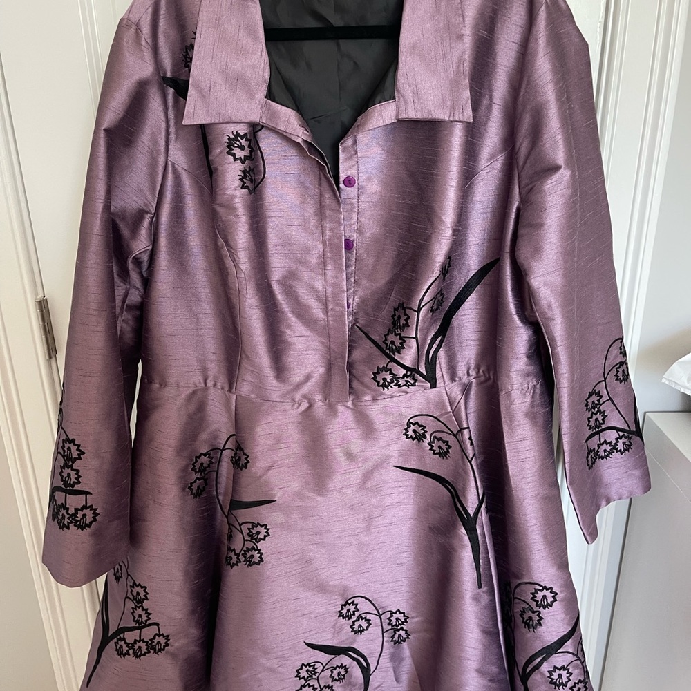 ✨✨✨NWOT Plus size knee length Aline dress. Size 3X